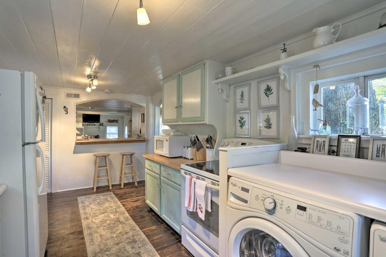 Coastal, Walkable Home In Historic Southport! Екстериор снимка